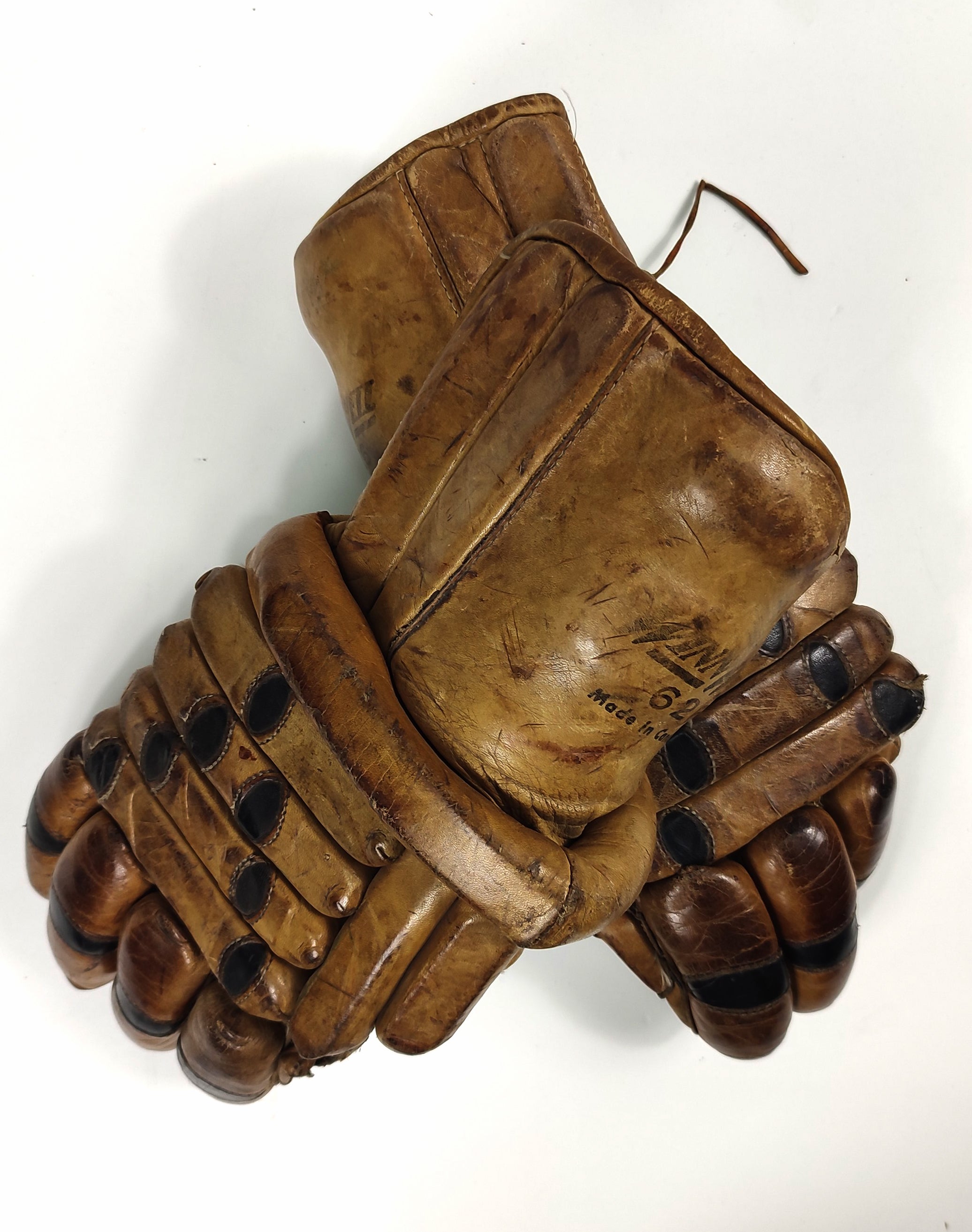 ANTIQUE WINNWELL HOCKEY GLOVES. c. 1960