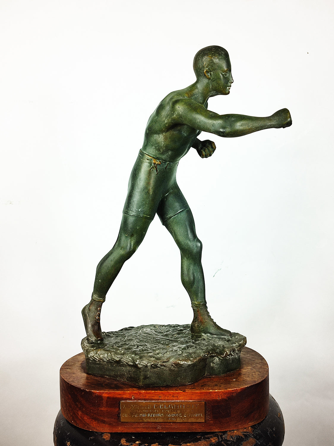 ANTIQUE BOXING SCULPTURE (VI)